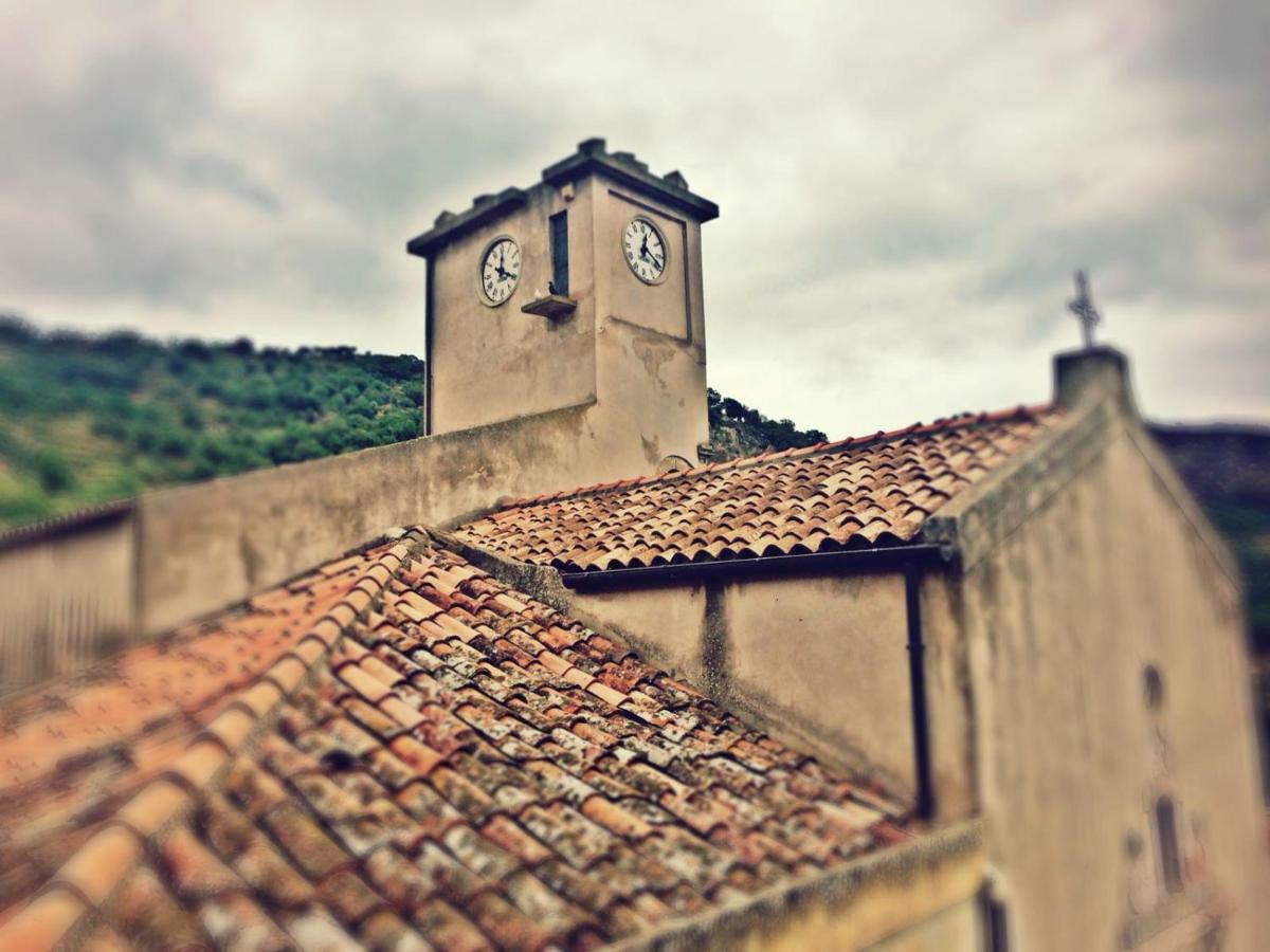 The Clock Houses Borgo Gallodoro Letojanni Exterior photo